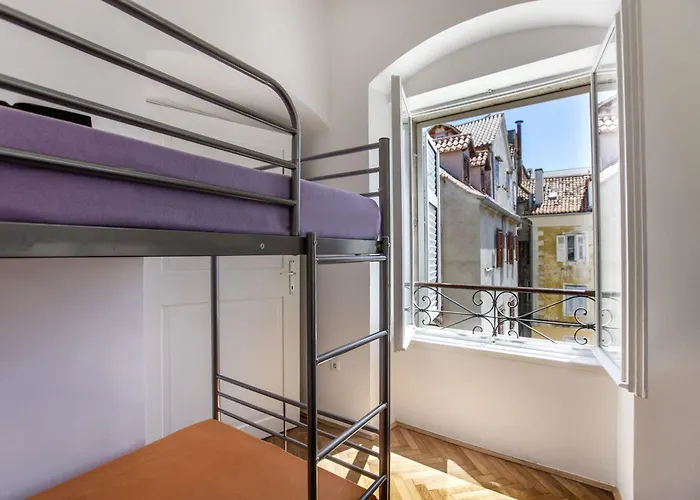 Downtown Hostel
